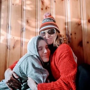 Meet your Posher, April